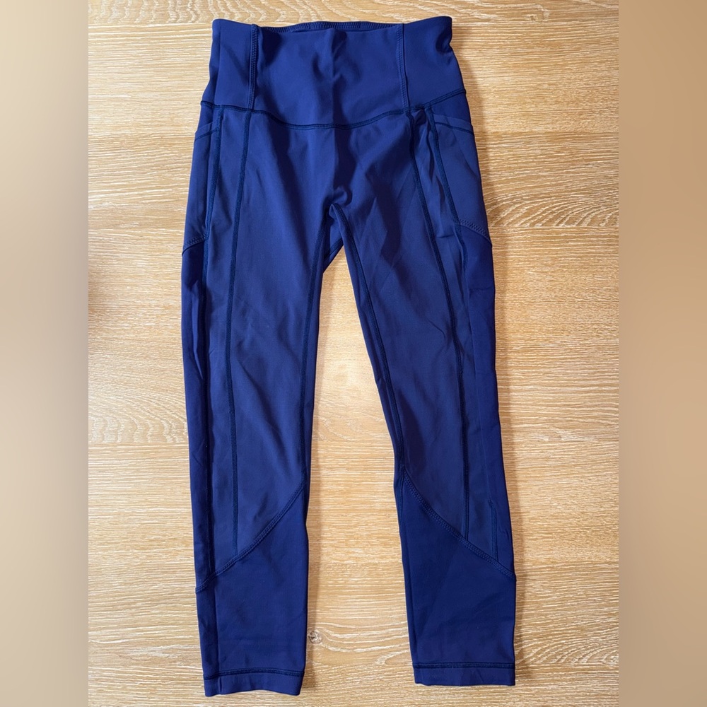 LuluLemon Women’s Leggings with Pockets
